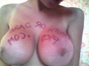 Hlima massage sexy Dinard, 35